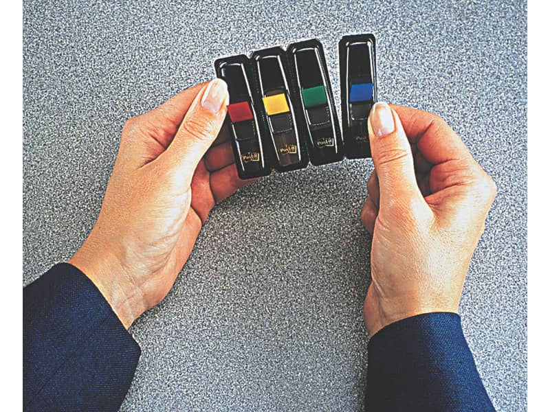 Segnapagina removibili Post-it® Index Mini con dispenser blu, giallo, verde, rosso 4 confezioni da 35 - 683-4